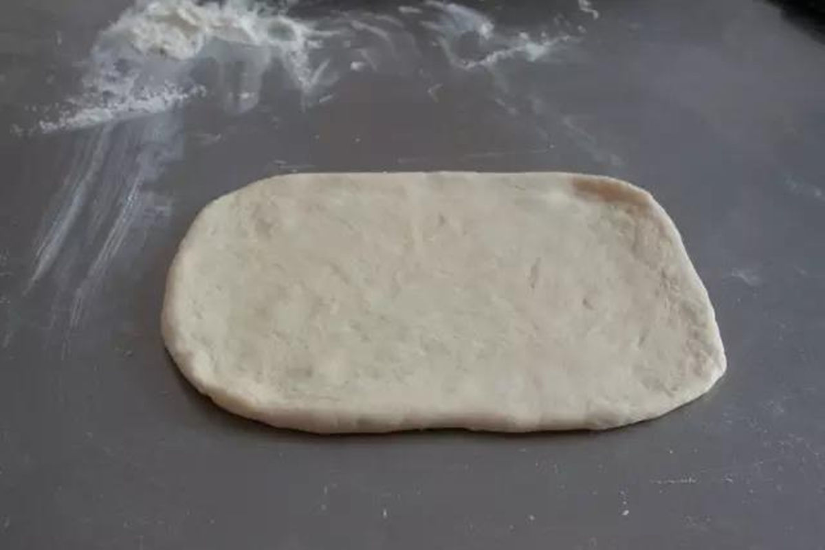 火腿芝士披萨面包的制作，火腿芝士披萨面包的做法丨烘焙培训