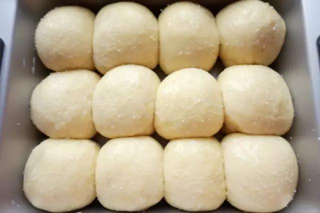 制作白糖面包，白糖面包的做法，白糖面包的制作教程丨烘焙培训