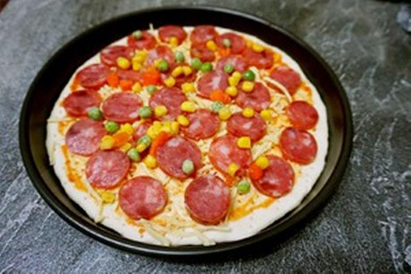 意式披萨怎样做，学做意式披萨，意式披萨的制作方法丨烘焙培训