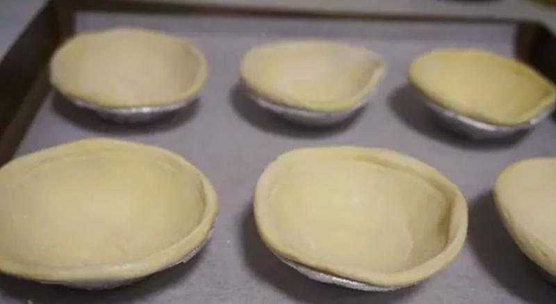 蛋挞的做法，简易版蛋挞的做法，蛋挞的制作过程丨烘焙培训
